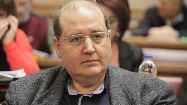 Βουλευτές στα κεραμίδια