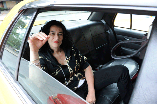 Η Τζάνετ Μπέκμαν φωτογράφισε πρώτη την πανκ κουλτούρα της Αγγλίας