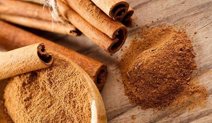 Αποκτήστε μακριά μαλλιά γρηγορότερα με μάσκα κανέλας