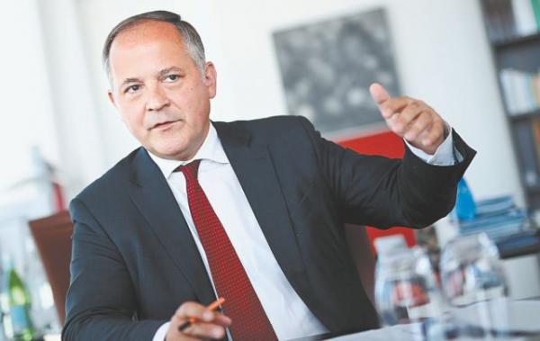 Δεν θα είναι εύκολα για την Ελλάδα στις αγορές, προειδοποιεί ο Κερέ