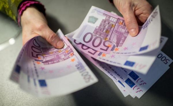 Μηνιαία μείωση μόνο 66 εκατ. ευρώ στα χρέη του Δημοσίου προς ιδιώτες τον Απρίλιο