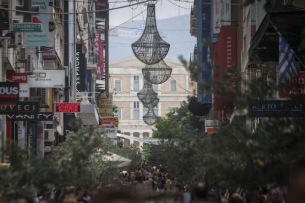 ΙΟΒΕ: Επιδεινώνεται η καταναλωτική εμπιστοσύνη