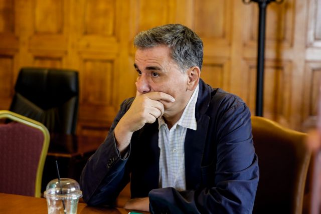 Τσακαλώτος: Τυπική εκκρεμότητα η αναβολή της εκταμίευσης της δόσης