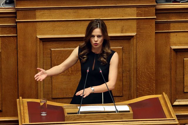 Αχτσιόγλου: Καθαρή έξοδος από το μνημόνιο