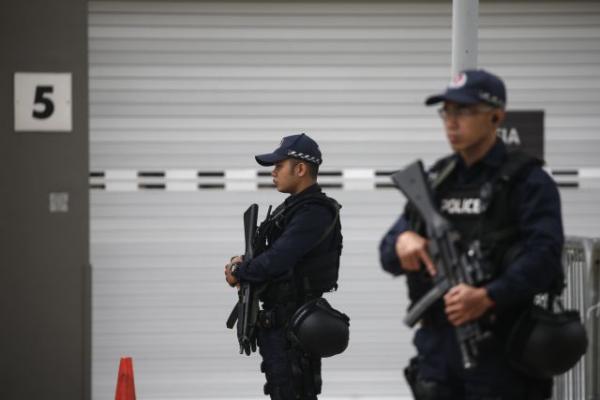 Σιγκαπούρη: Απελάθηκαν δύο μέλη συνεργείου κρατικού τηλεοπτικού σταθμού της Ν. Κορέας