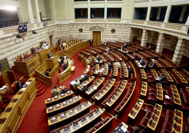 Στην Ολομέλεια το πολυνομοσχέδιο με τα προαπαιτούμενα