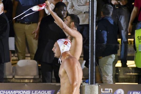 Μαρινάκης: Μυθική χρονιά για τον Σύλλογο. Ζήτω ο Ολυμπιακός