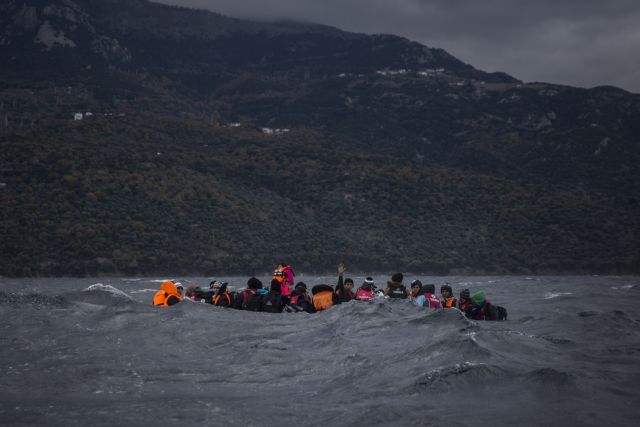 Διασώθηκαν πάνω από 1.000 πρόσφυγες στη Μεσόγειο