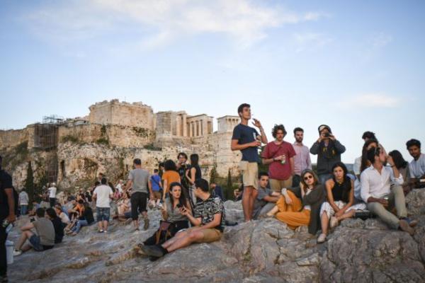 TUI: Ποιοι τουρίστες επιλέγουν Ελλάδα