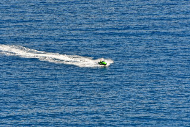 Καιρός: Ζέστη και παροδικές βροχές
