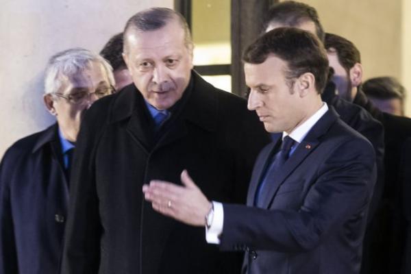 Επιθυμία Μακρόν για ενίσχυση του διαλόγου με την Τουρκία