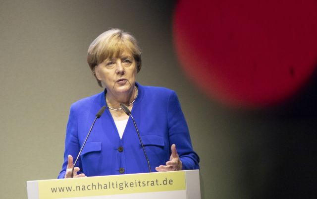 «Ναι μεν, αλλά» από την Κομισιόν στις προτάσεις Μέρκελ για μεταρρύθμιση