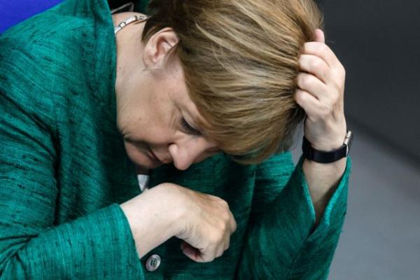Ουγγαρία και Τσεχία «άδειασαν» τη Μέρκελ για το προσφυγικό