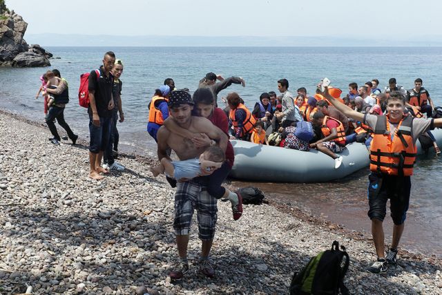 UNHCR: 58,000 refugees, migrants, asylum seekers in Greece