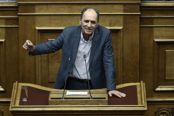 Σταθάκης: Μόνο θετικά να απαντήσουμε στην συμφωνία με ΠΓΔΜ