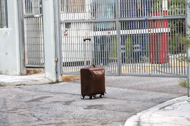 Μυτιλήνη: Προσπάθησε να διαφύγει κρυμμένος μέσα σε βαλίτσα