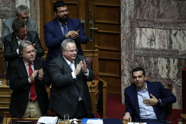 Tectonic shifts in political parties after FYROM accord