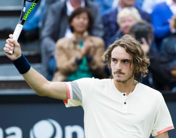 Νέα άνοδος και ρεκόρ για τον Τσιτσιπά – Πτώση για Σάκκαρη