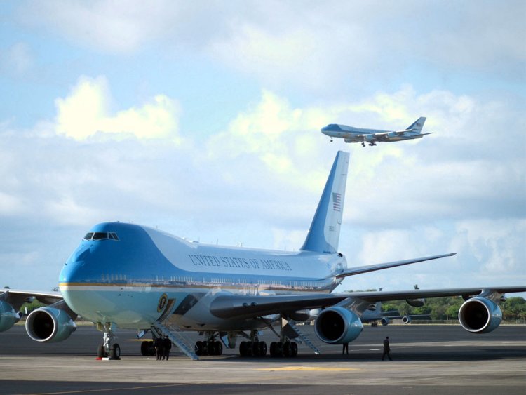 Στη Σούδα βρίσκεται το εφεδρικό Air Force One