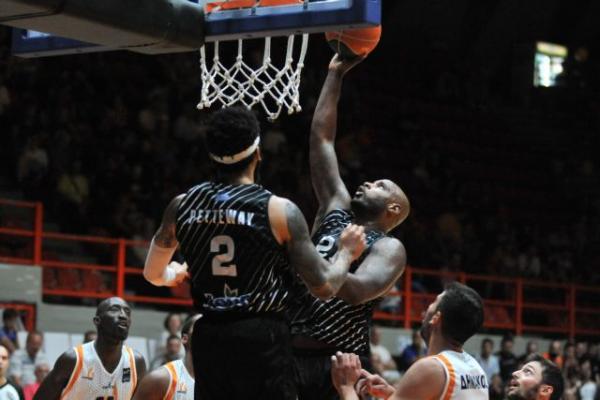 «Σκούπισε» τον Προμηθέα ο ΠΑΟΚ