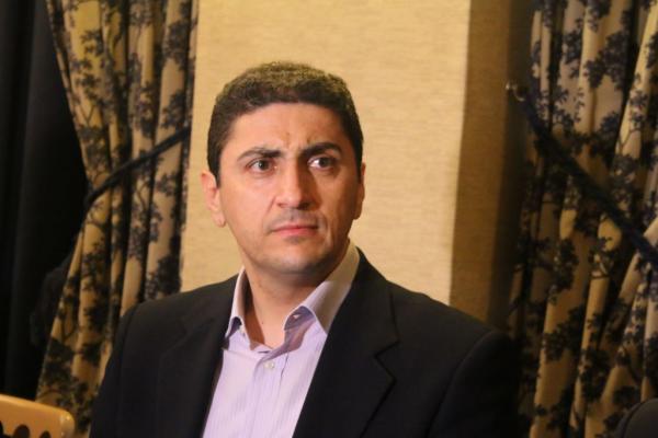 Αυγενάκης: Χρειαζόμαστε αγρότες που επενδύουν και καινοτομούν