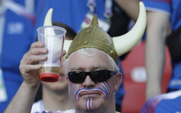 Διαβεβαιώνει η Ρωσία την αφθονία της μπύρας για τους φίλους του Μουντιάλ