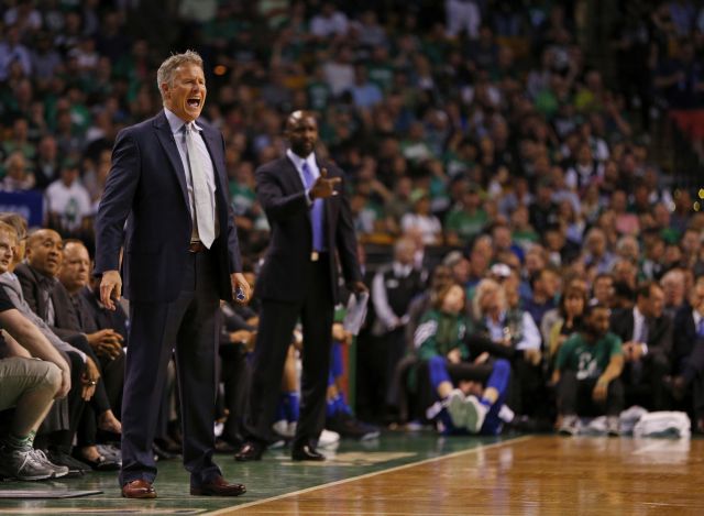 Ανανέωσε ο Μπράουν με τους 76ers