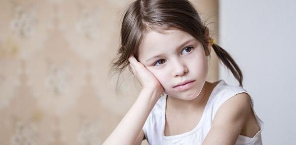 Το παιδικό στρες ωριμάζει ταχύτερα τον εγκέφαλο