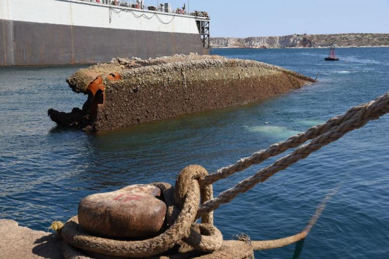 Έως την Τρίτη θα έχει ολοκληρωθεί η ανέλκυση του Corfu Island