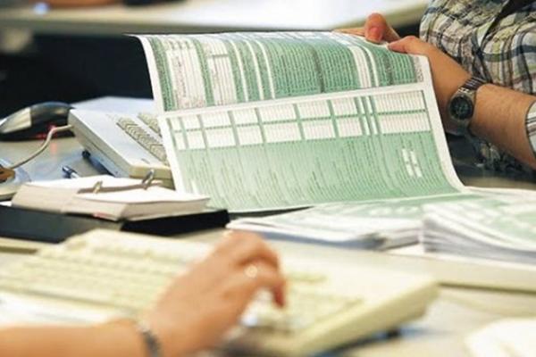 «Ψήνεται» παράταση για τις φορολογικές δηλώσεις