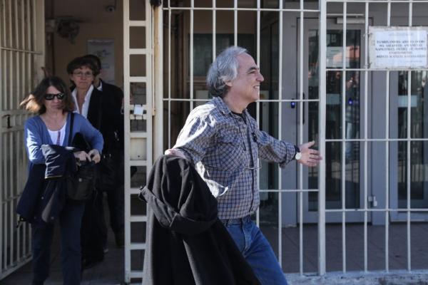 Και αν πάθει κάτι ο Κουφοντίνας;