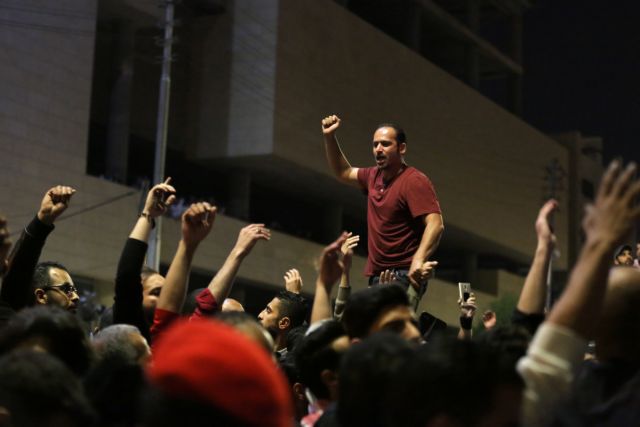 Καρατομεί τον πρωθυπουργό ο βασιλιάς της Ιορδανίας
