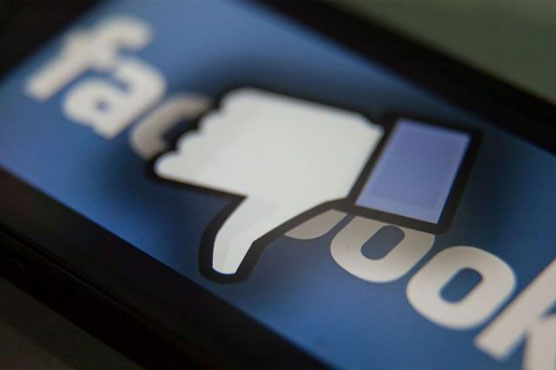Οι νέοι κάνουν «block» στο Facebook και «like» σε Youtube – Instagram