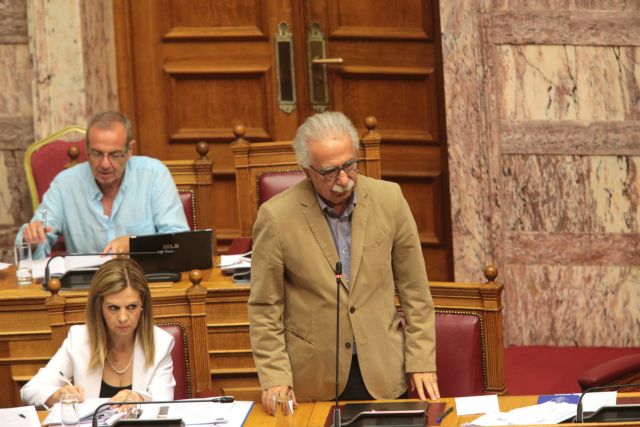 Γαβρόγλου: Σας ενοχλούν τα σημαντικά βήματα που έγιναν για την Παιδεία