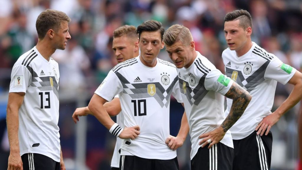 Κοιτάνε στους «16» Μεξικό-Βέλγιο, «τρέχει» η Γερμανία