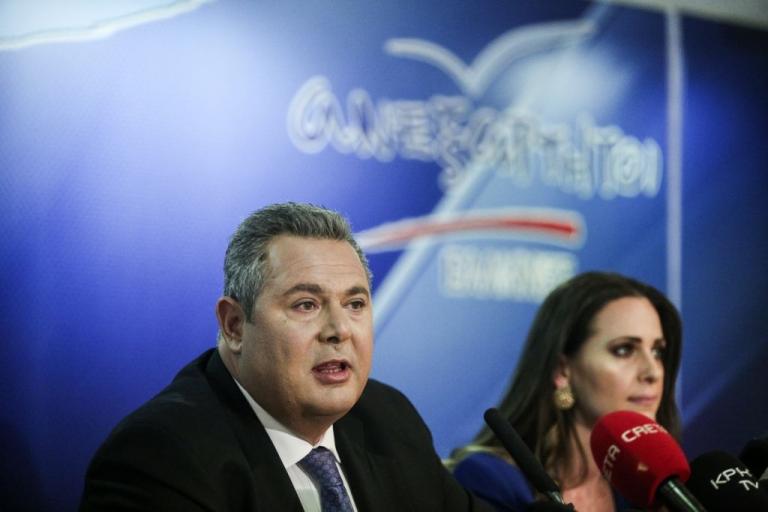 Τα παντελόνια είναι περίεργα ρούχα