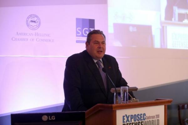 Όταν ο Πάνος προσβάλλει την αισθητική της Αριστεράς