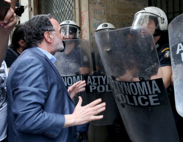 Ο Λαφαζάνης κάνει πόλεμο στους παλαιούς συντρόφους