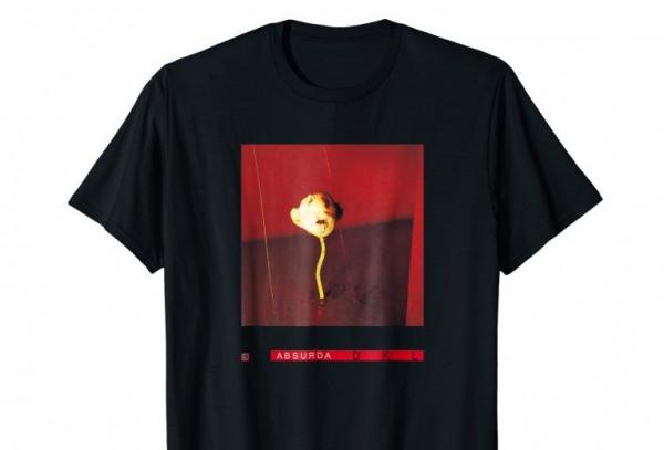 Ο Ντέιβιντ Λιντς σχεδιάζει μπλουζάκια