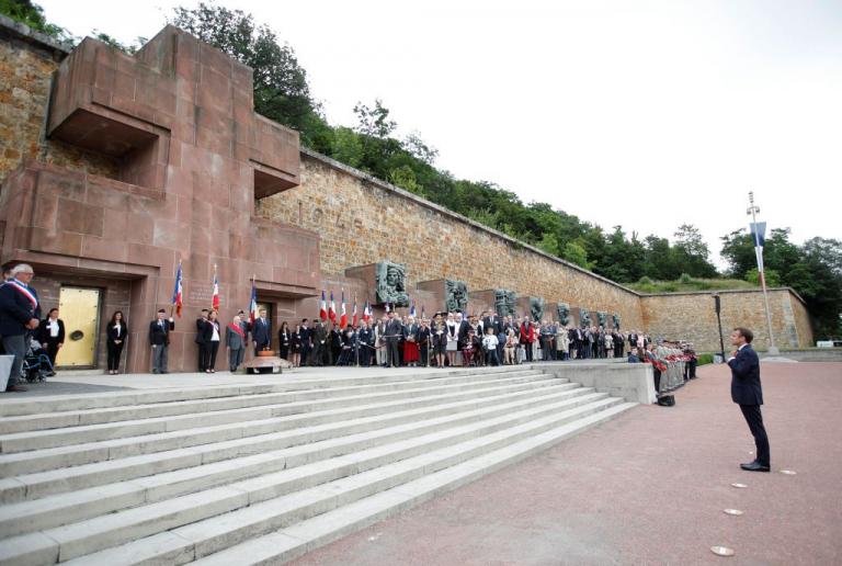 Ο Μακρόν παρέστη στους εορτασμούς της 18ης Ιουνίου στο Παρίσι