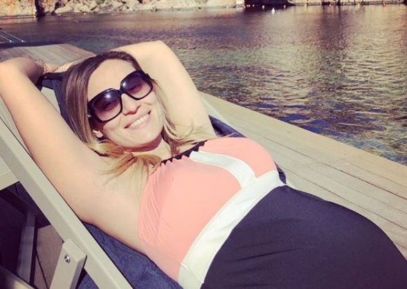 Η Ελεονώρα Μελέτη μας δείχνει την κορούλα της