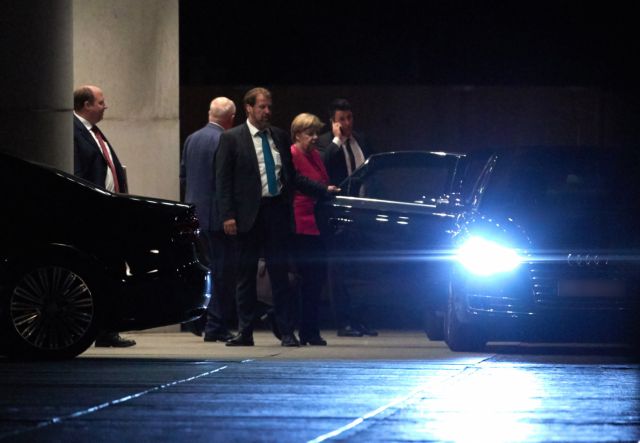 Μαύρος καπνός από την Καγκελαρία για το προσφυγικό