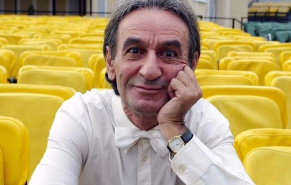 Οι δέκα πιο cult βιντεοταινίες του Σωτήρη Μουστάκα