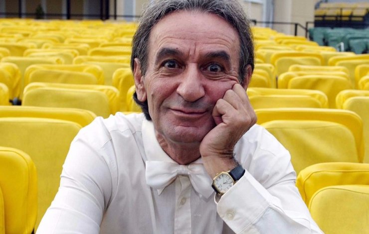 Οι δέκα πιο cult βιντεοταινίες του Σωτήρη Μουστάκα