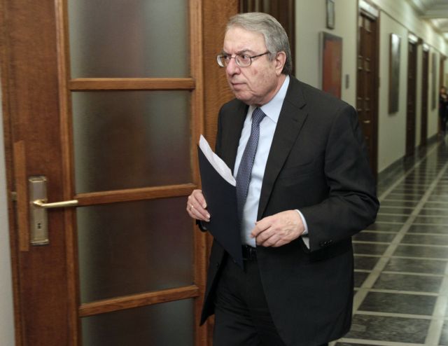 Μπαμπινιώτης: Δεν αναγνωρίστηκε «μακεδονική γλώσσα» το 1977