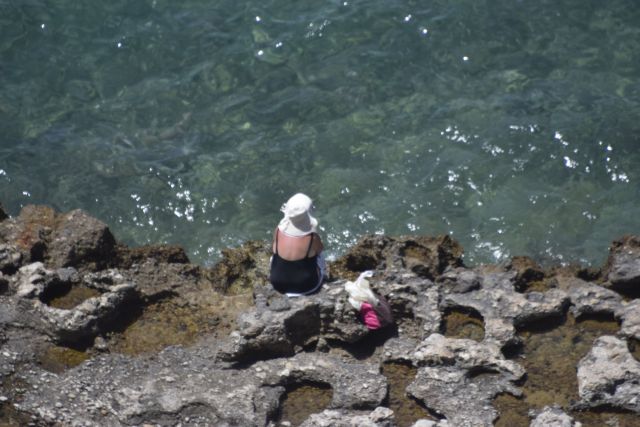 «Σκαρφαλώνει» στους 38 βαθμούς ο υδράργυρος την Παρασκευή