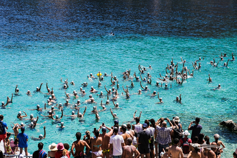 Έρχεται ο κορυφαίος διεθνής κολυμβητικός αγώνας «Oceanman Greece» στο Οίτυλο