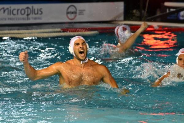 Ο βασιλιάς επέστρεψε στον θρόνο του