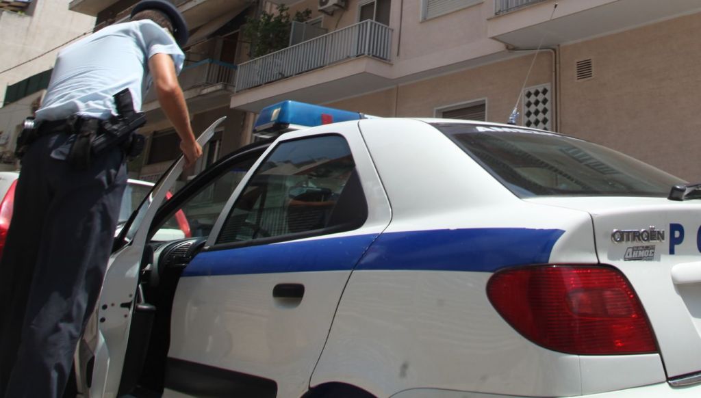 Αστυνομική επιχείρηση για υποθέσεις παράνομων ελληνοποιήσεων