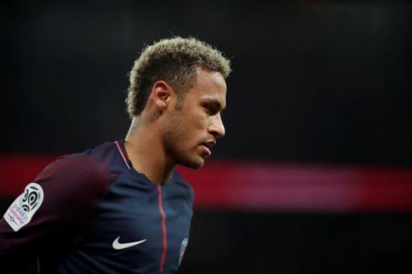 Νεϊμάρ: Xαρούμενος στην Παρί, στόχος το Champions League